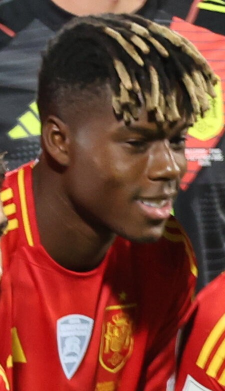 نيكو ويليامز لاعب مستهدف من برشلونة